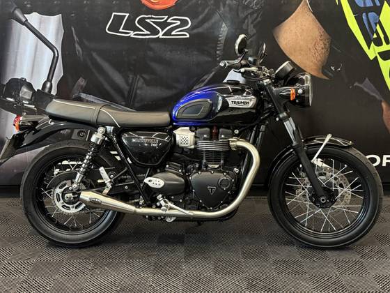 TRIUMPH BONNEVILLE T100 900 TRIUMPH BONNEVILLE T100 900